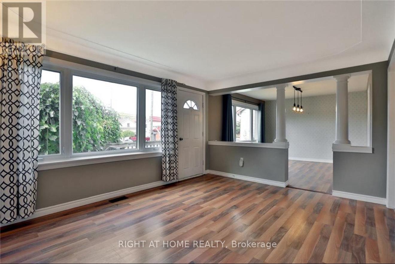 202 Millen Road, Hamilton, Ontario  L8E 2G7 - Photo 3 - X12587576