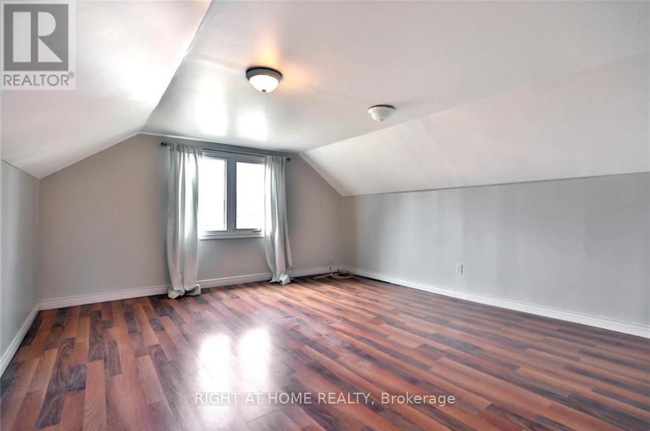 202 Millen Road, Hamilton, Ontario  L8E 2G7 - Photo 9 - X12587576