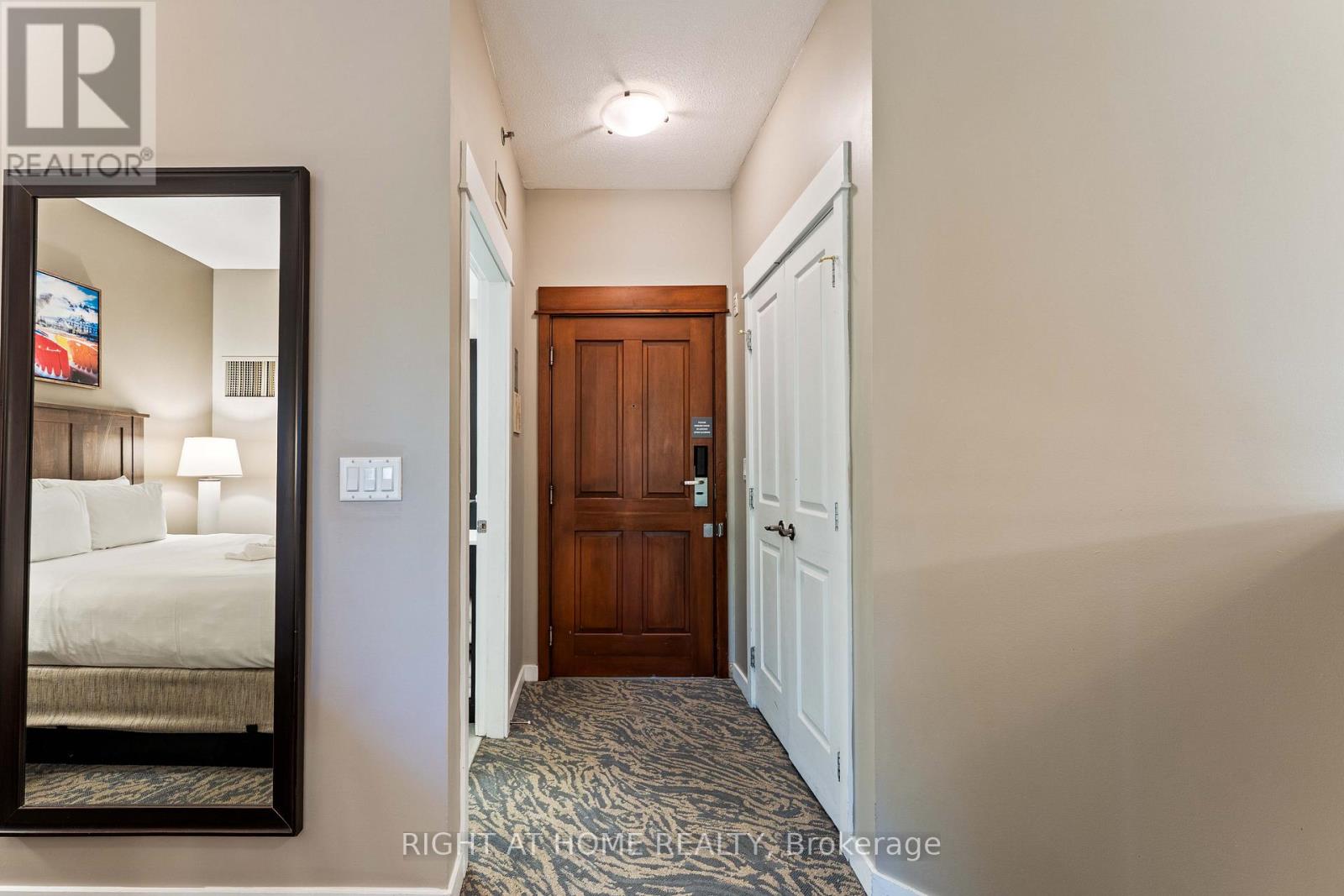 437 - 156 Jozo Weider Boulevard, Blue Mountains, Ontario  L9Y 0V2 - Photo 3 - X12587592