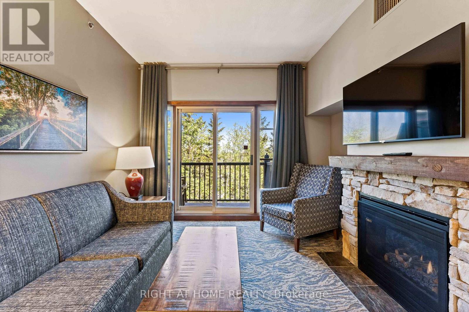 437 - 156 Jozo Weider Boulevard, Blue Mountains, Ontario  L9Y 0V2 - Photo 5 - X12587592