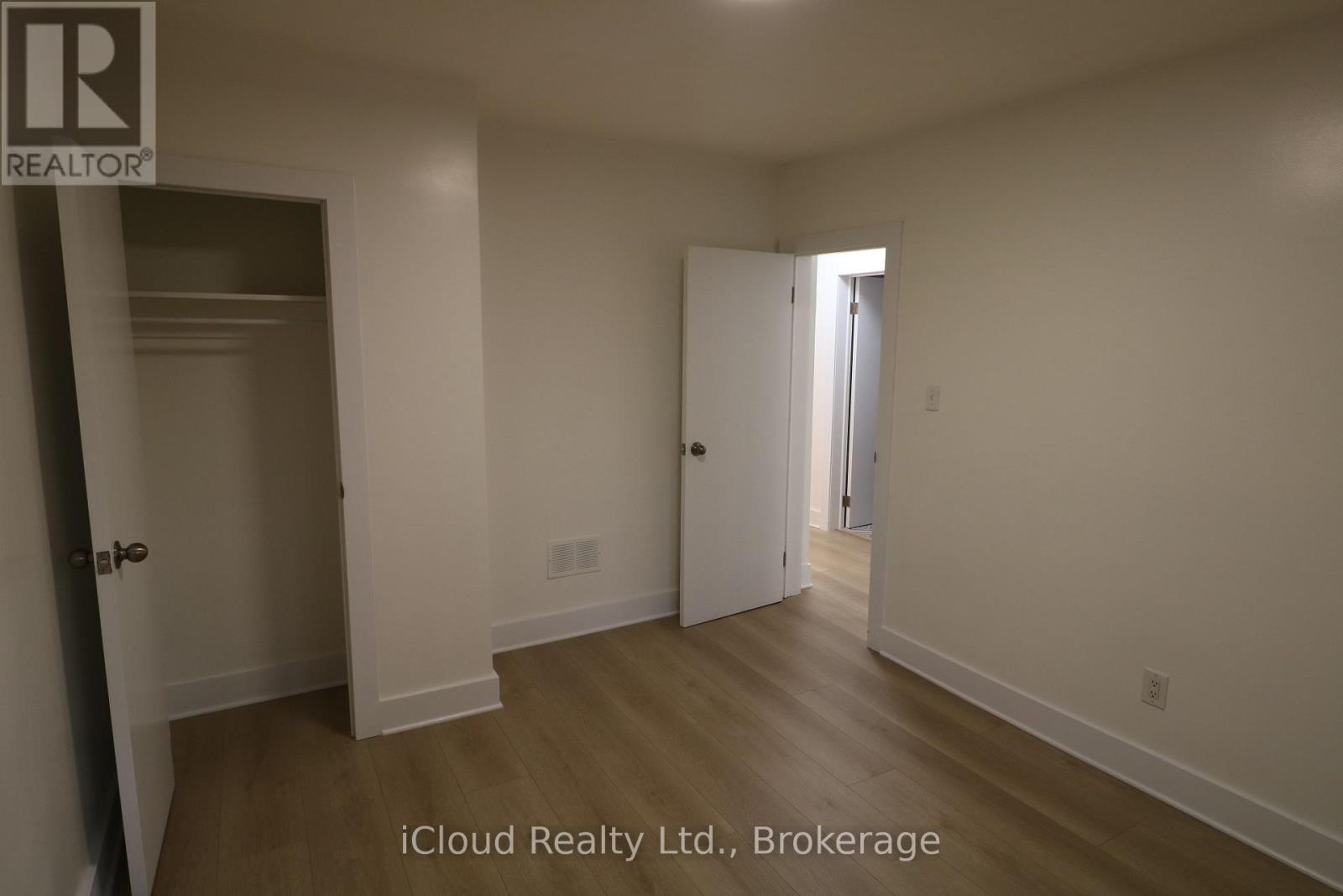 1848 Keele Street, Toronto, Ontario  M6M 3X4 - Photo 9 - W12587500