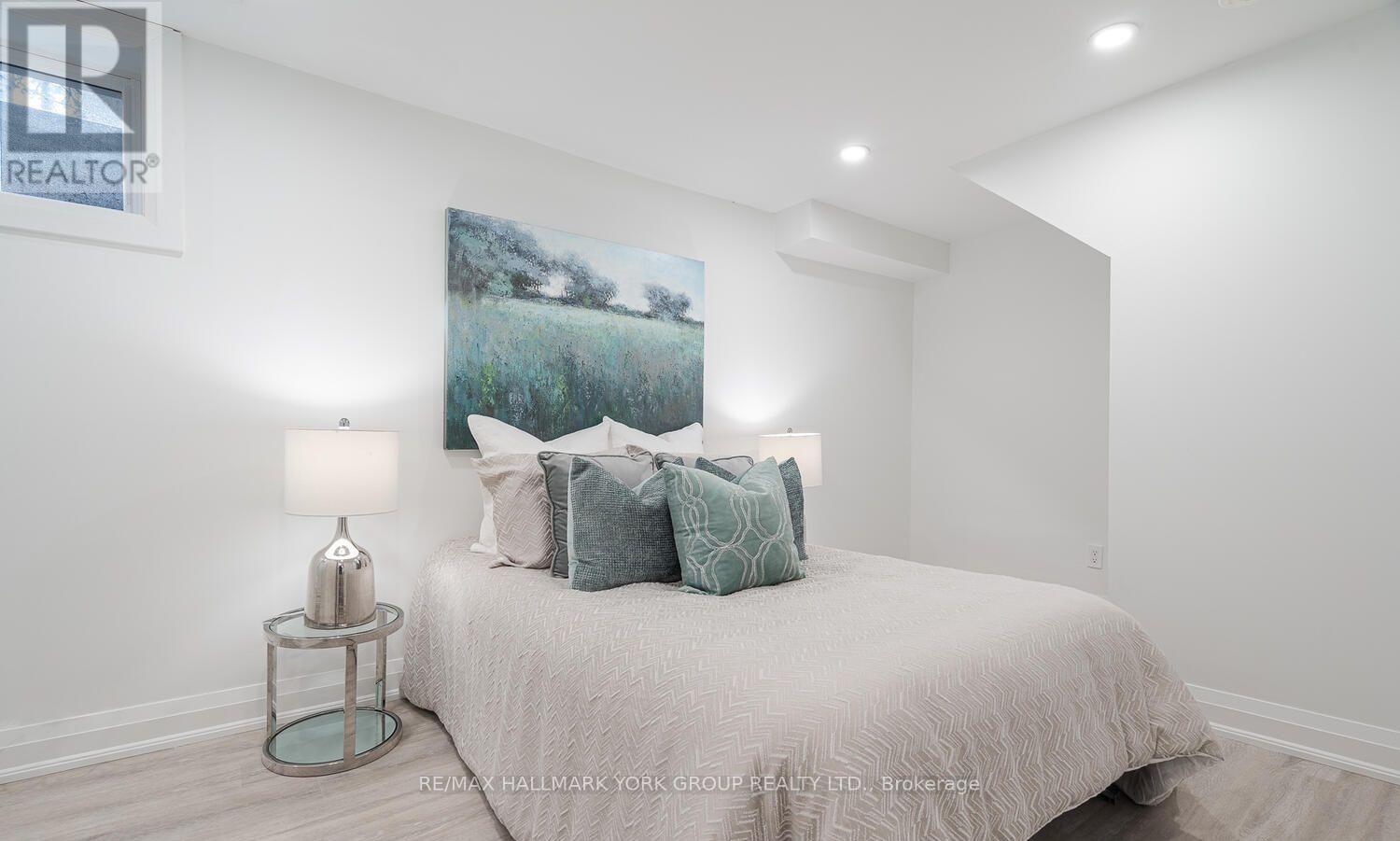 Basement - 106 Woodpark Place E, Newmarket, Ontario  L3Y 3P6 - Photo 2 - N12496470