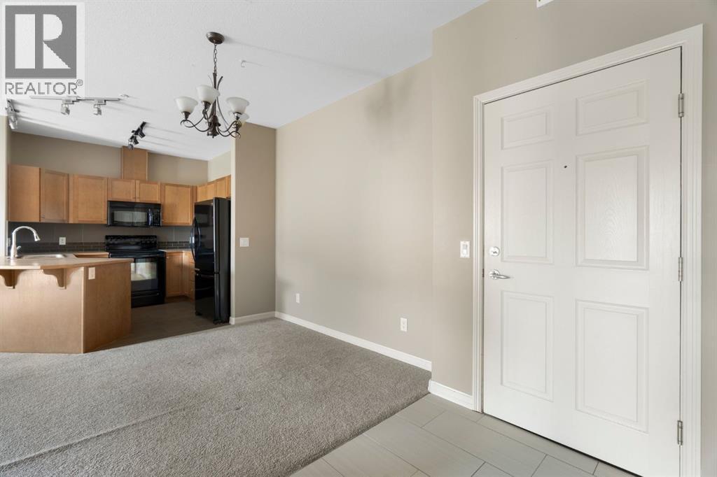 4214, 92 Crystal Shores Road, Okotoks, Alberta T1S 2N2 - Photo 5 - A2263113