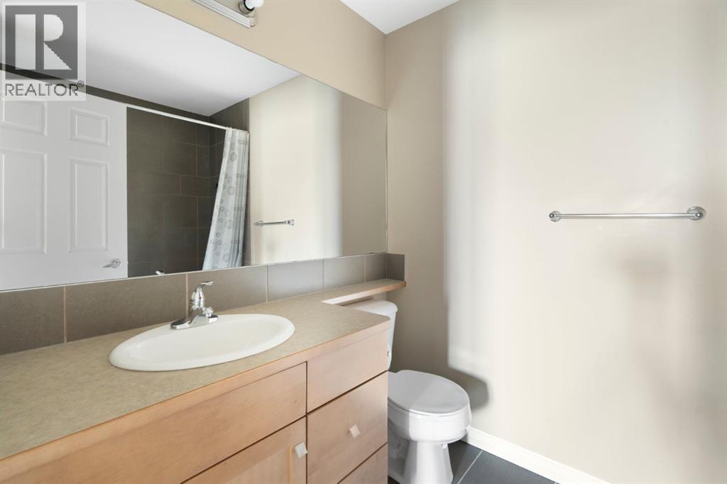 4214, 92 Crystal Shores Road, Okotoks, Alberta T1S 2N2 - Photo 22 - A2263113