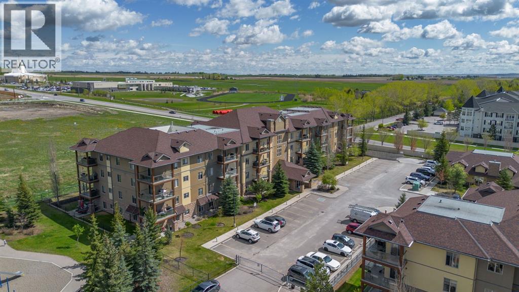 4214, 92 Crystal Shores Road, Okotoks, Alberta T1S 2N2 - Photo 34 - A2263113