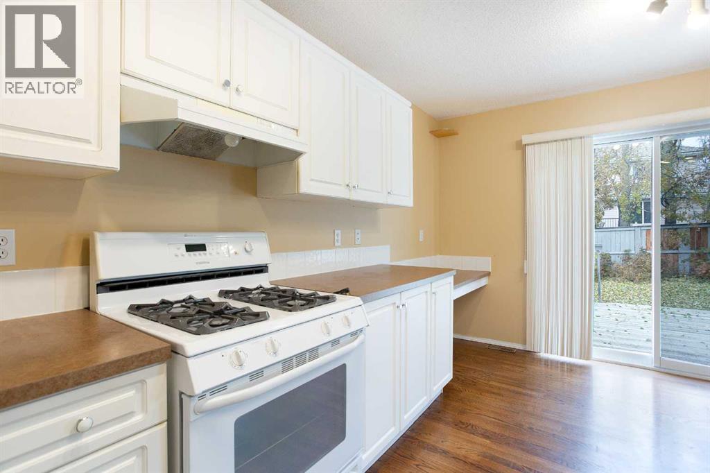 29 Spring Crescent Sw, Calgary, Alberta  T3H 3V1 - Photo 11 - A2267356