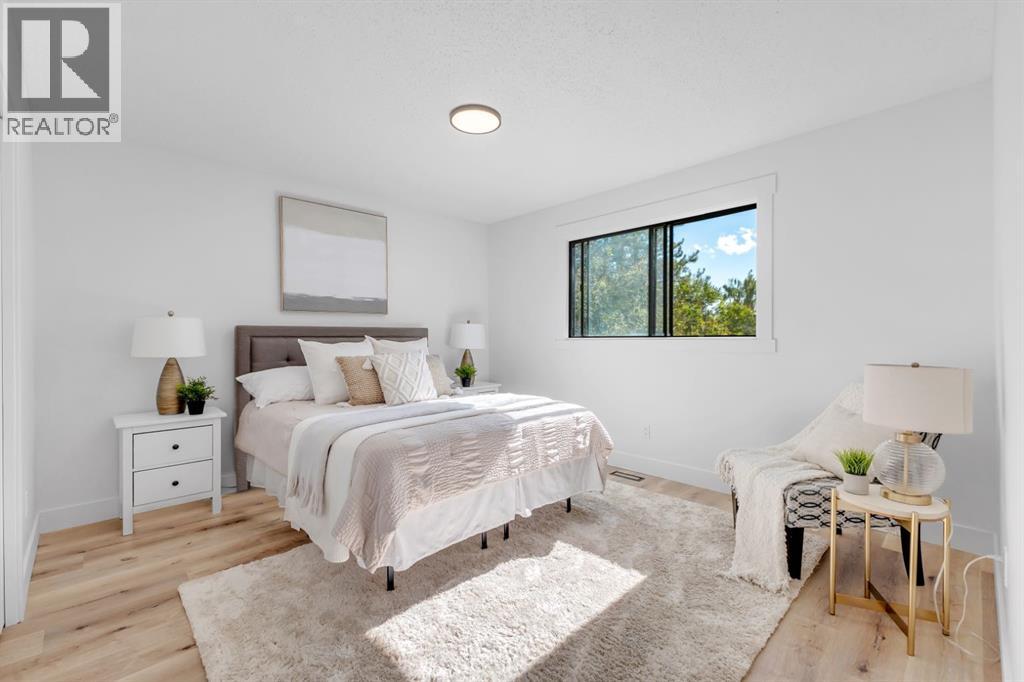 208 Cedarille Green Sw, Calgary, Alberta  T2W 2H4 - Photo 4 - A2270895