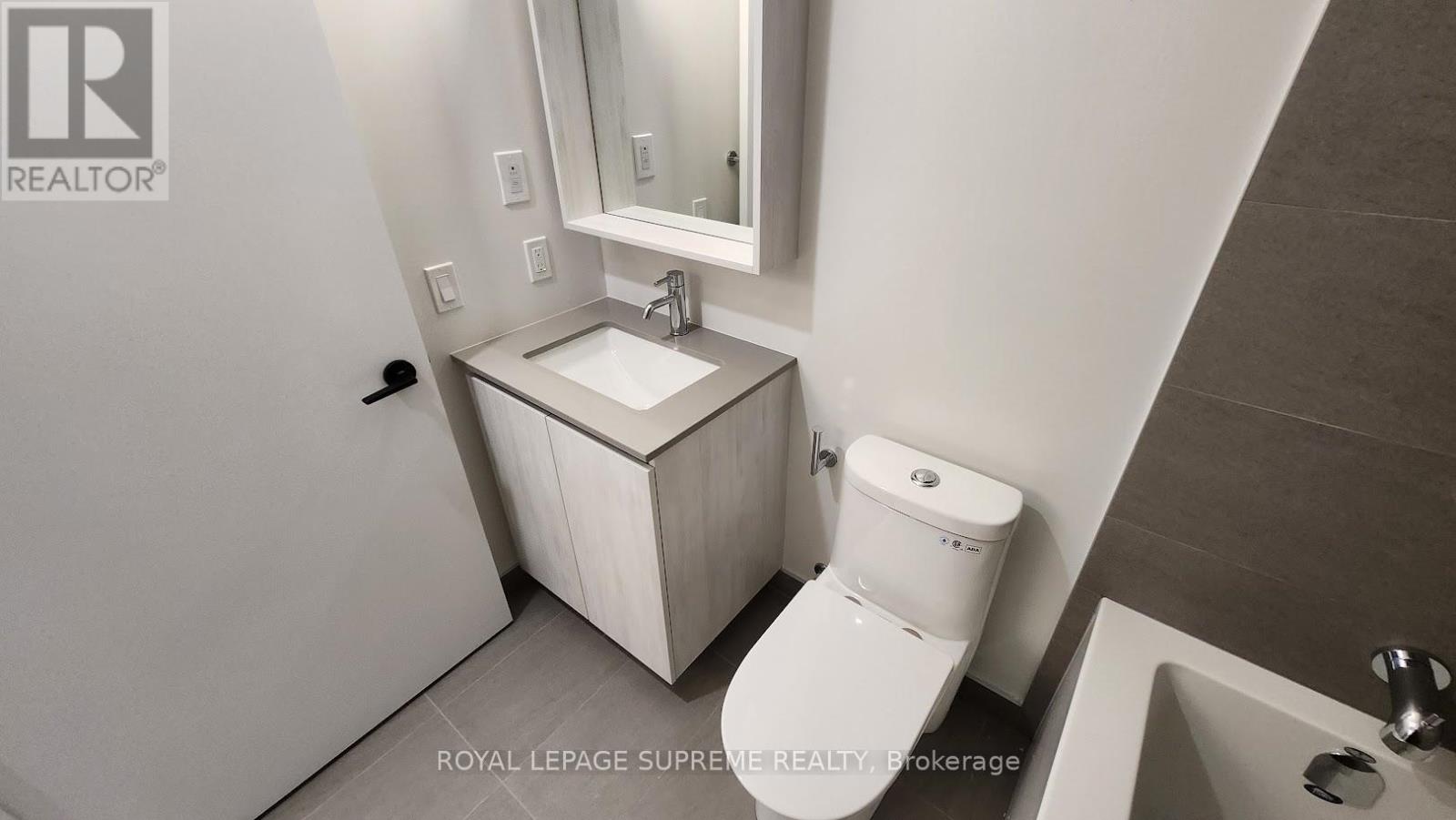 1610 - 35 Parliament Street, Toronto, Ontario  M5A 0Z5 - Photo 9 - C12587608