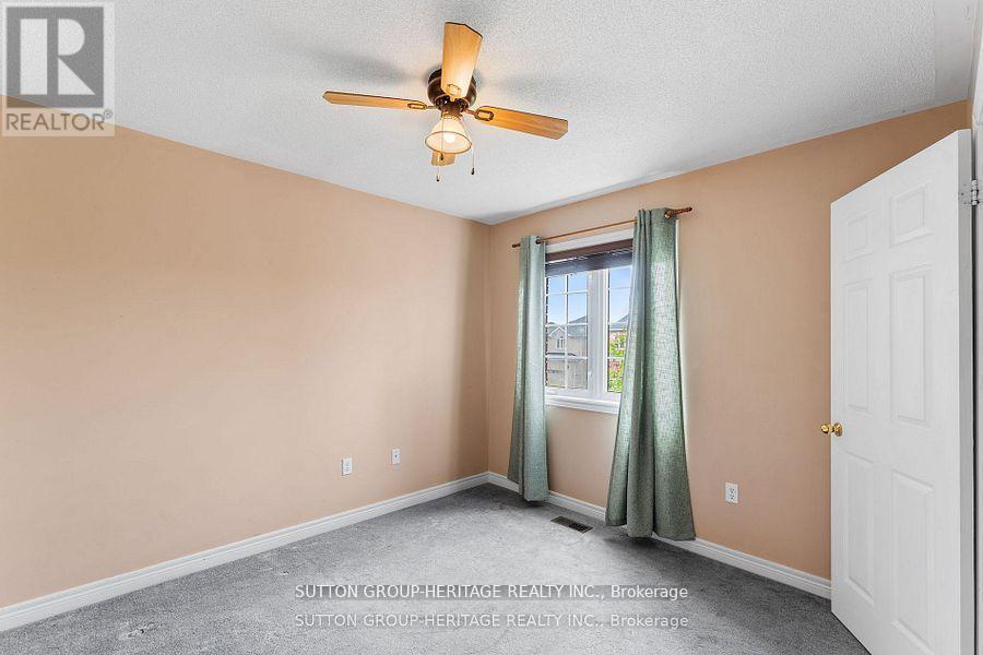 34 Ball Crescent, Whitby, Ontario  L1P 1W6 - Photo 23 - E12587600