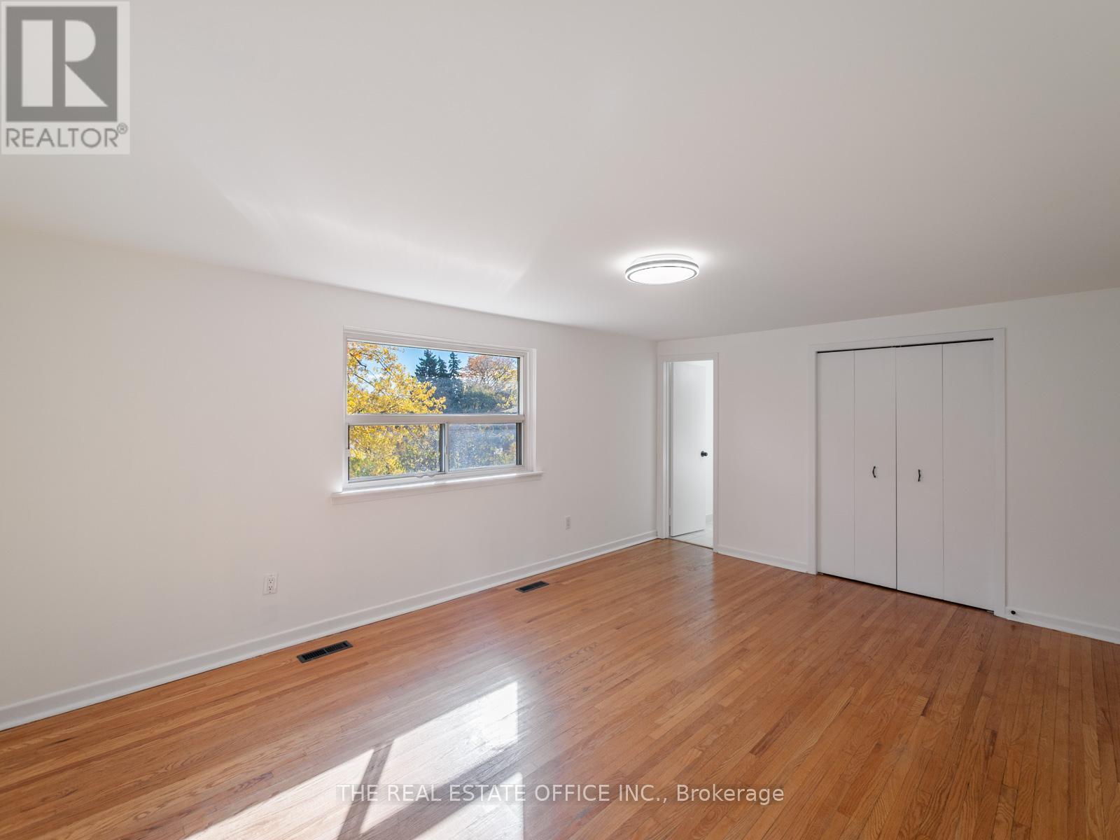 11 Dunsdale Square, Toronto, Ontario  M1S 2L7 - Photo 18 - E12587612