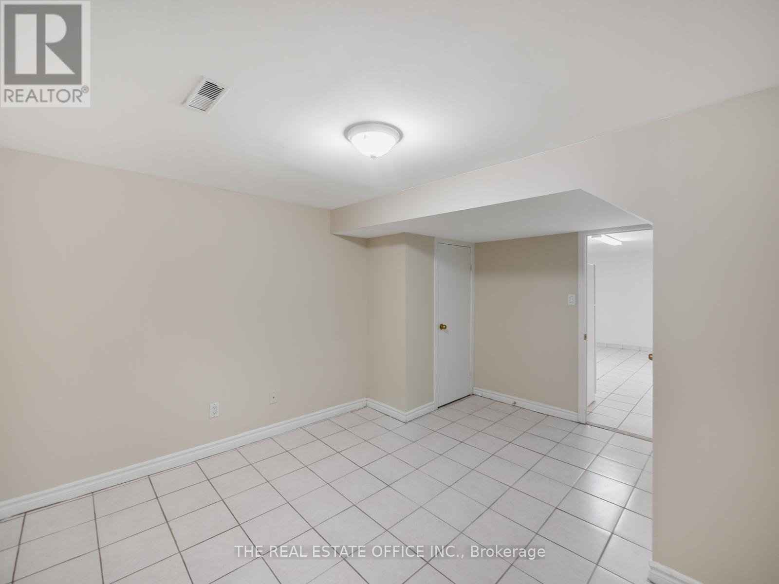 11 Dunsdale Square, Toronto, Ontario  M1S 2L7 - Photo 33 - E12587612