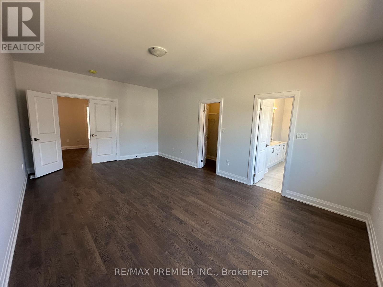 6 La Reine Avenue, Richmond Hill, Ontario  L4E 1N7 - Photo 23 - N12408126