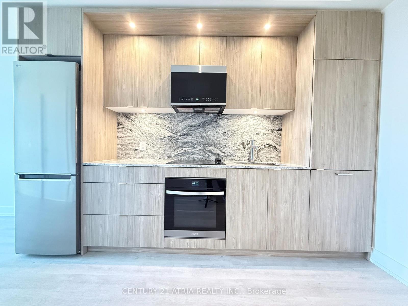 615 - 60 CENTRAL PARK ROADWAY, Toronto, Ontario