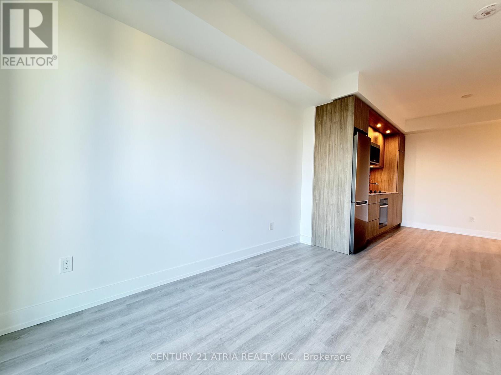 615 - 60 Central Park Roadway, Toronto, Ontario  M9A 0E6 - Photo 12 - W12587618