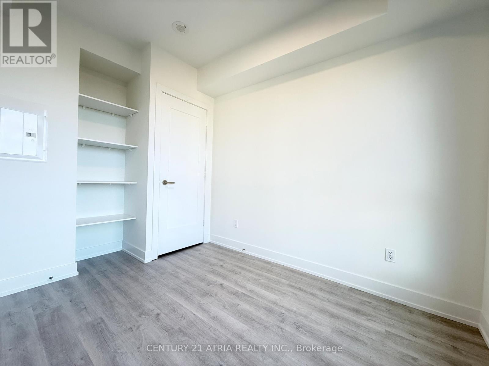 615 - 60 Central Park Roadway, Toronto, Ontario  M9A 0E6 - Photo 17 - W12587618