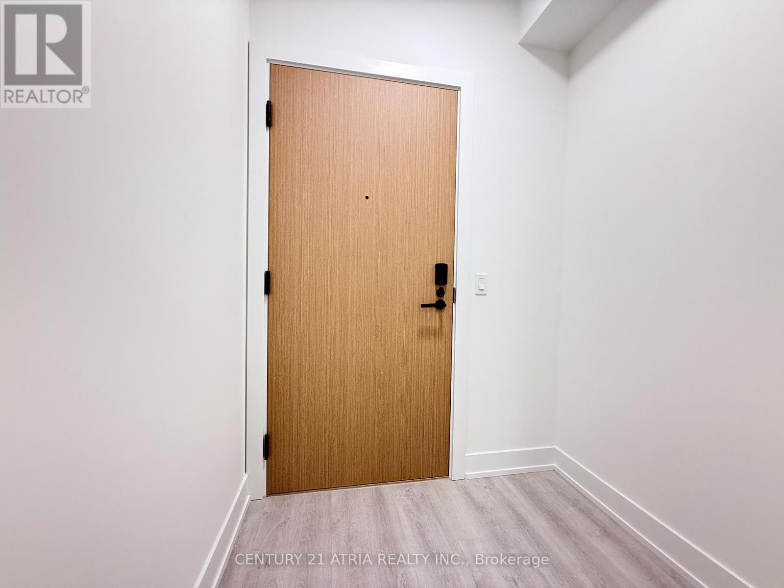 615 - 60 Central Park Roadway, Toronto, Ontario  M9A 0E6 - Photo 27 - W12587618