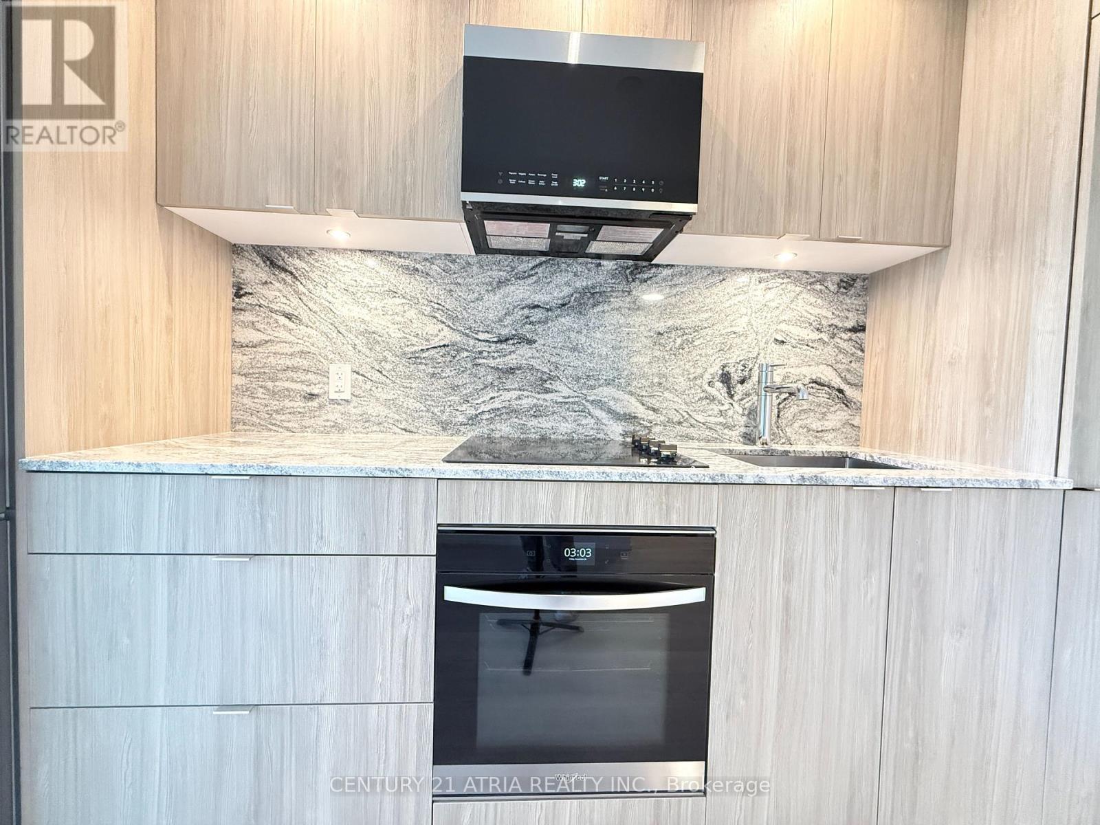 615 - 60 Central Park Roadway, Toronto, Ontario  M9A 0E6 - Photo 3 - W12587618