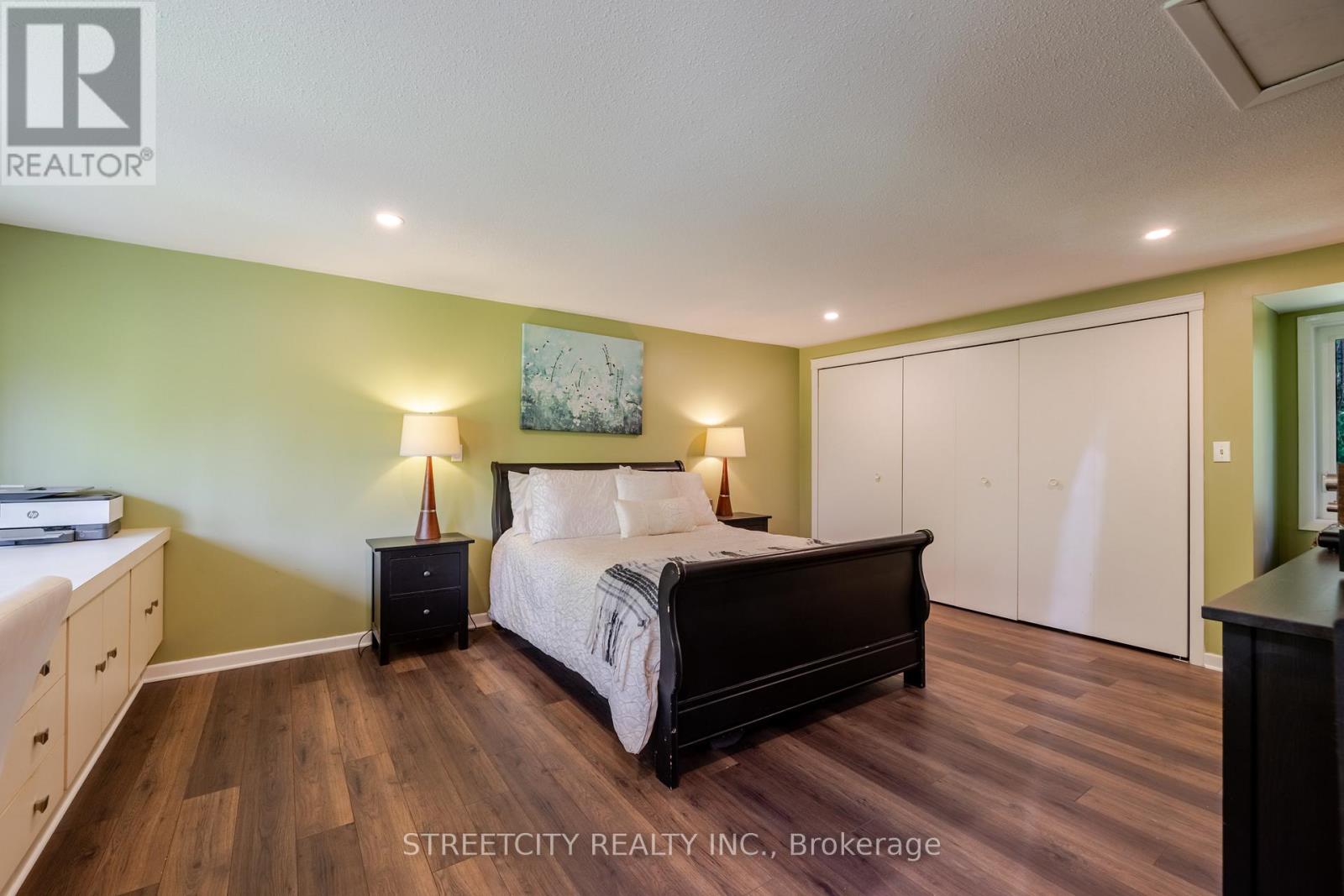 2 Grosvenor Street, London East, Ontario  N6A 1Y4 - Photo 17 - X12587726