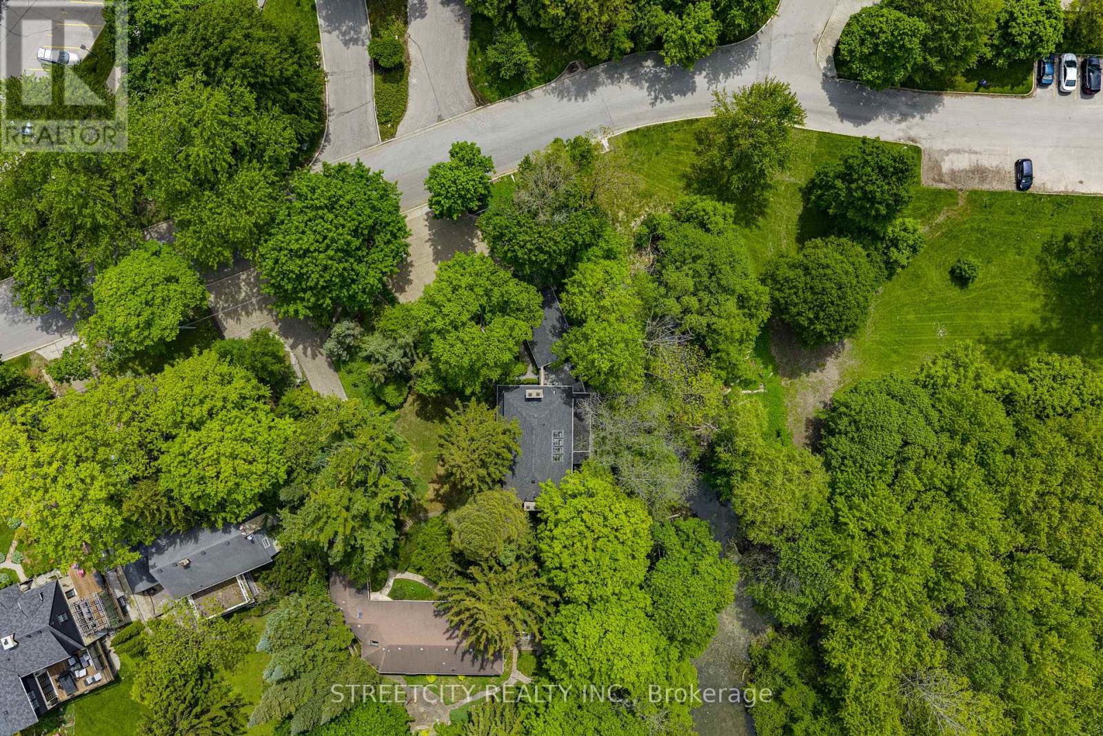 2 Grosvenor Street, London East, Ontario  N6A 1Y4 - Photo 36 - X12587726