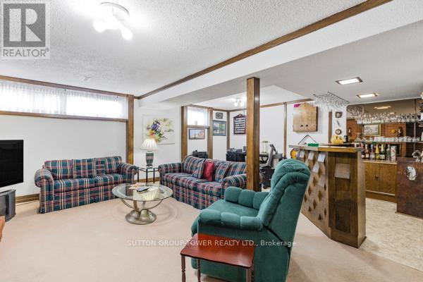 4 Glenforest Road, Brampton, Ontario L6S 1K5 - Photo 15 - W12586912