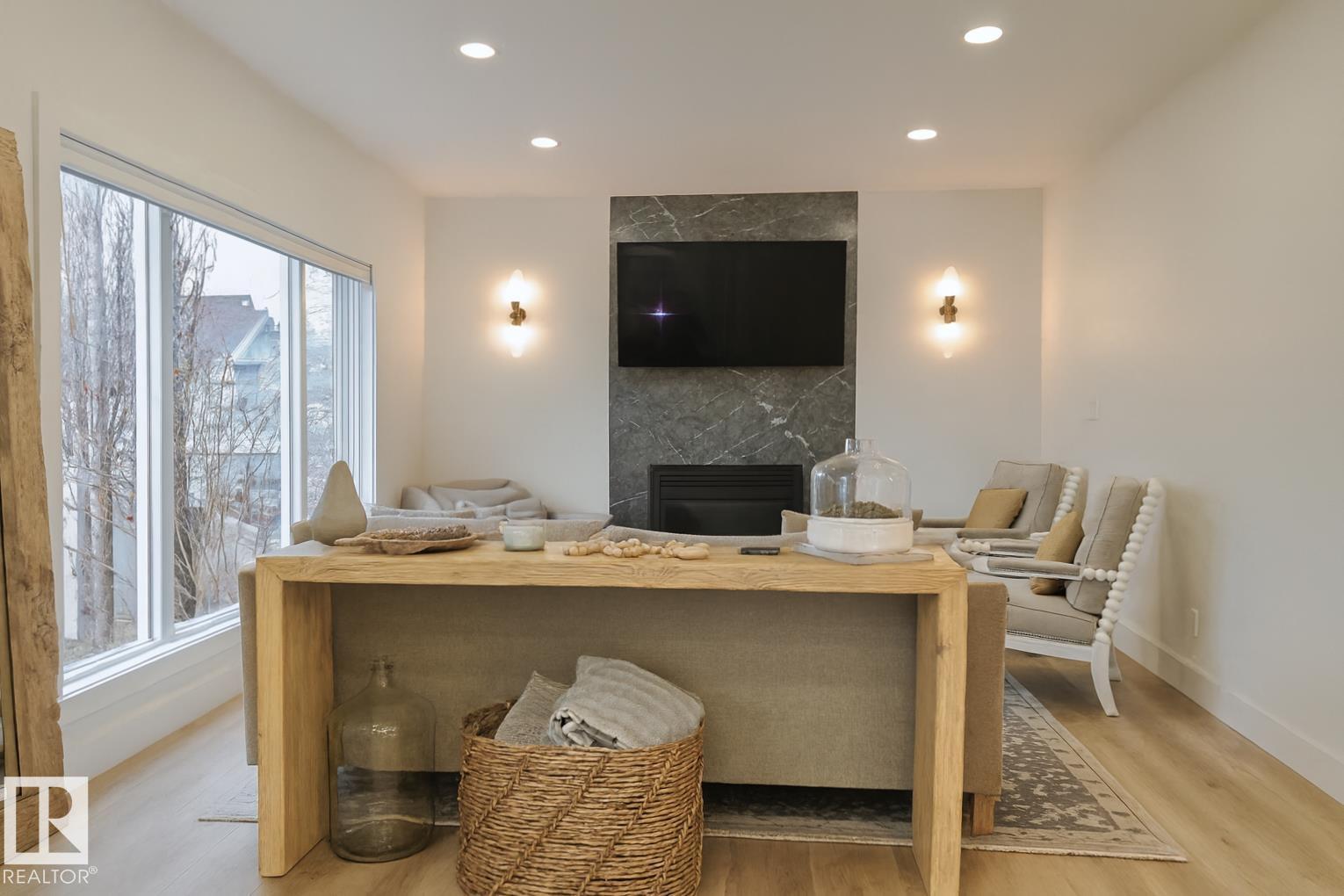 820 Ormsby Cl Nw, Edmonton, Alberta  T5T 5S4 - Photo 6 - E4467057