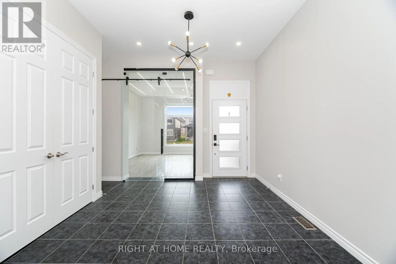 101 Sass Crescent, Brant, Ontario  N3L 0J3 - Photo 2 - X12580558