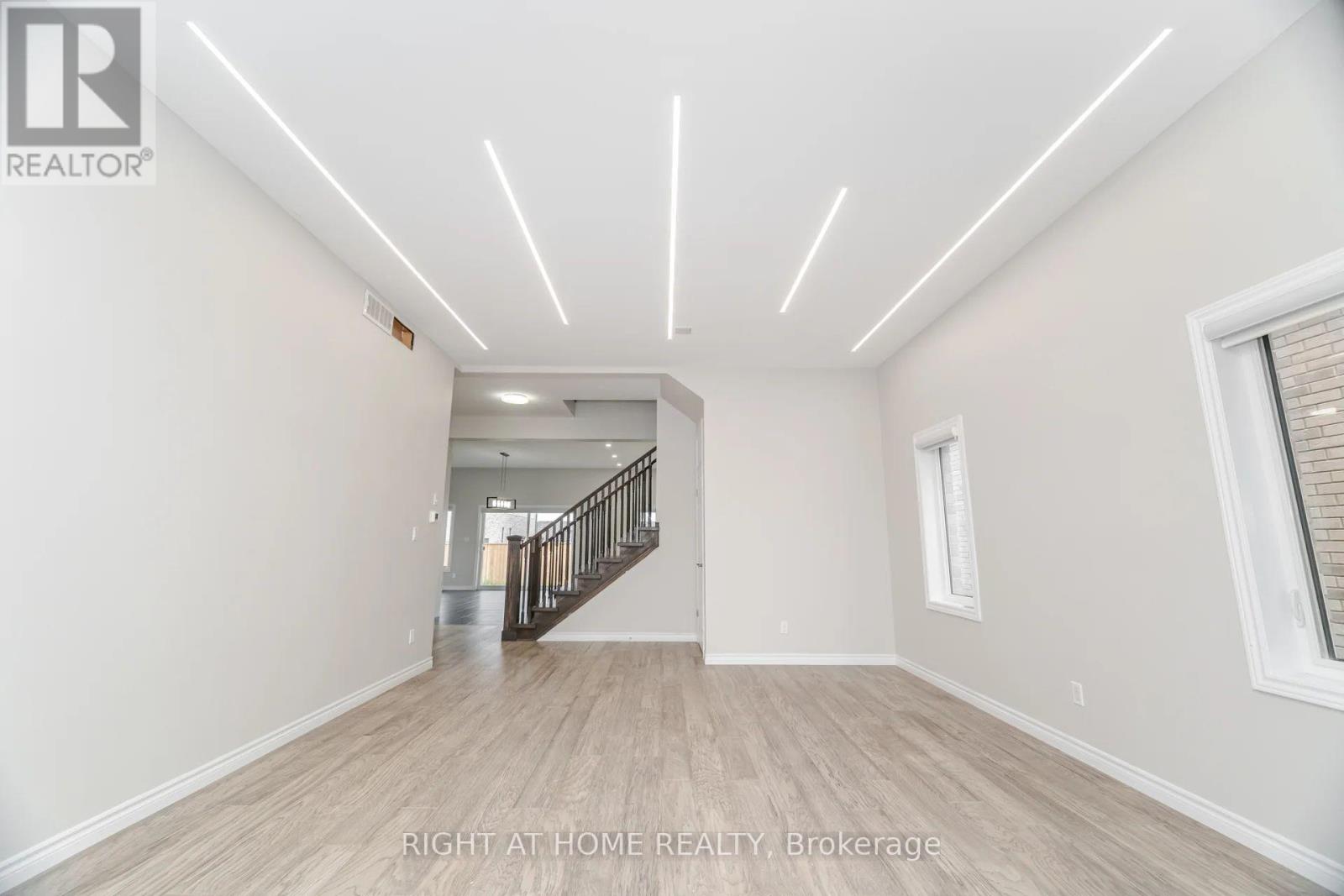 101 Sass Crescent, Brant, Ontario  N3L 0J3 - Photo 8 - X12580558