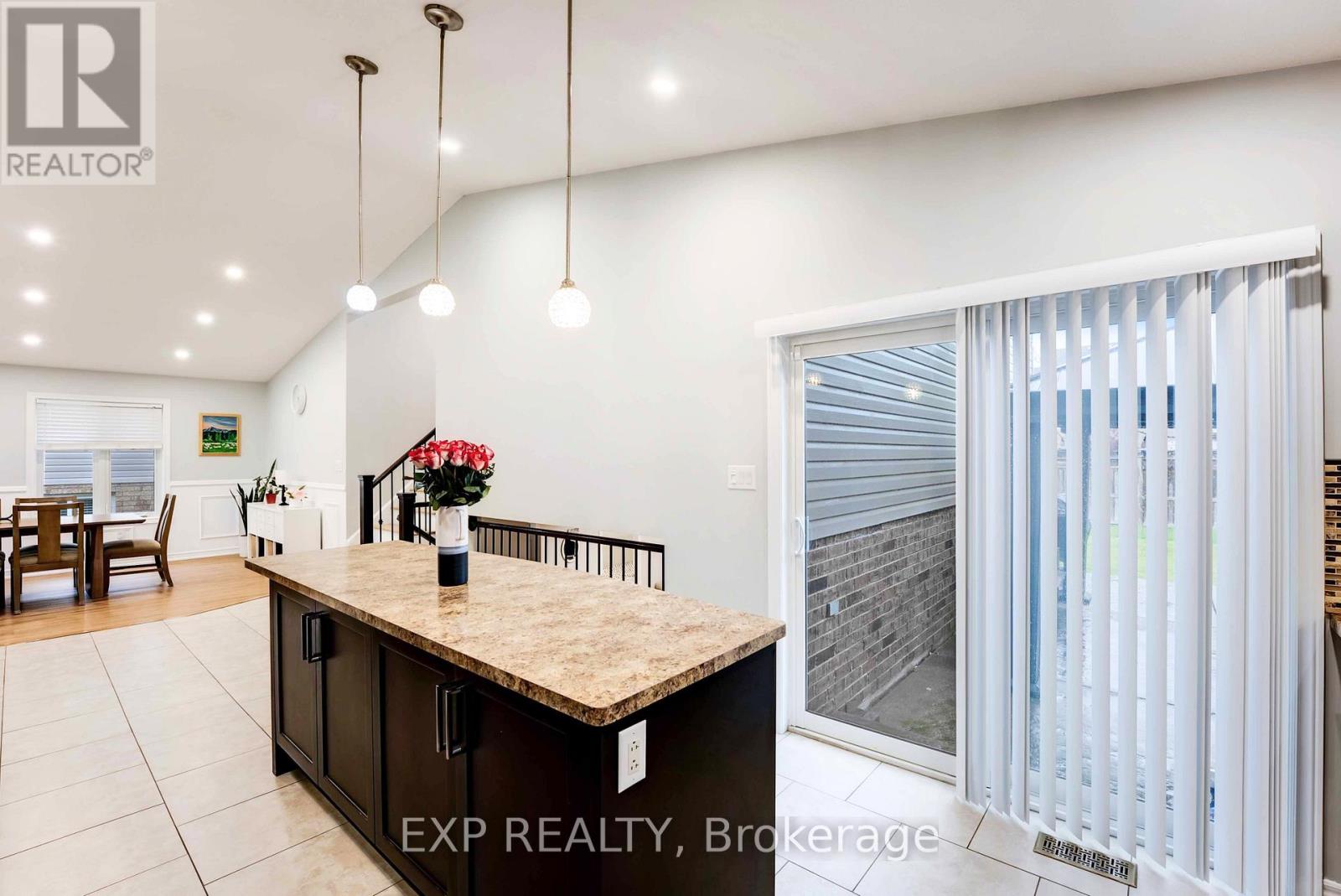 8583 Forestview Boulevard, Niagara Falls, Ontario  L2H 0B2 - Photo 12 - X12587714