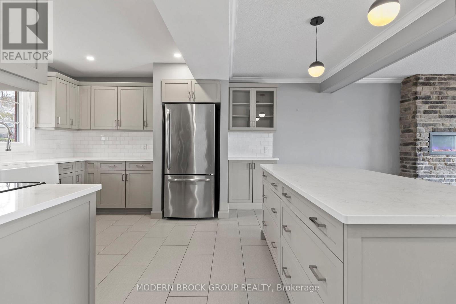 115 King Street E, Brockville, Ontario K6V 1B7 - Photo 21 - X12587688