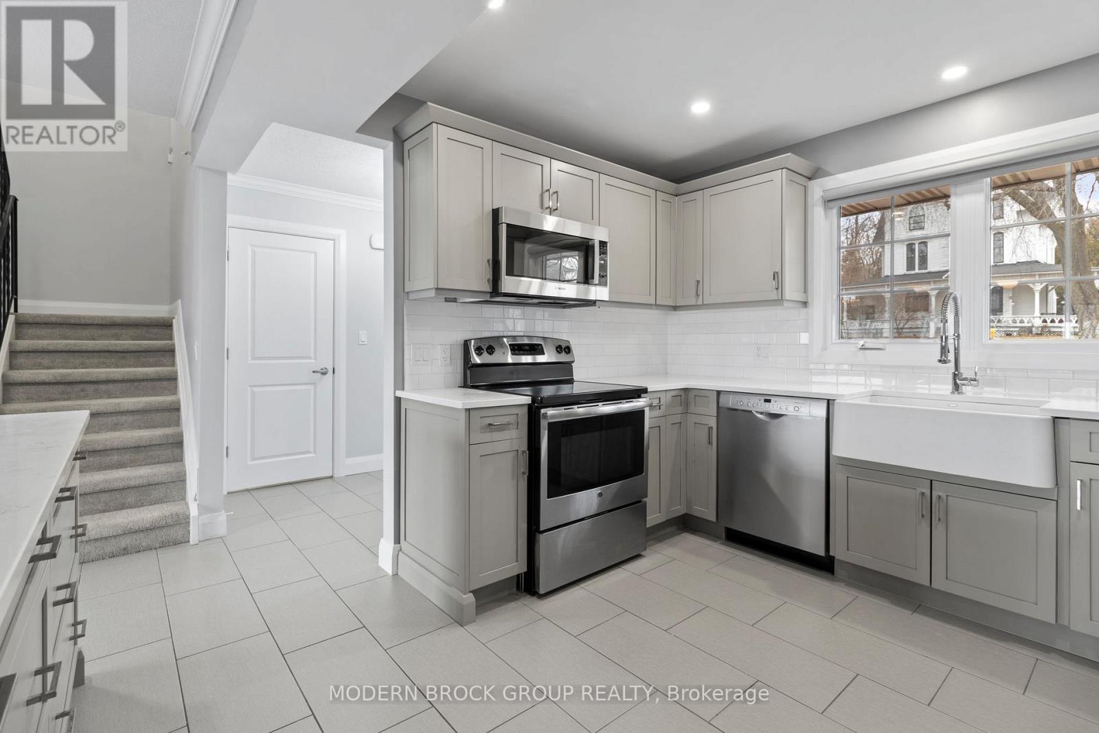 115 King Street E, Brockville, Ontario K6V 1B7 - Photo 24 - X12587688