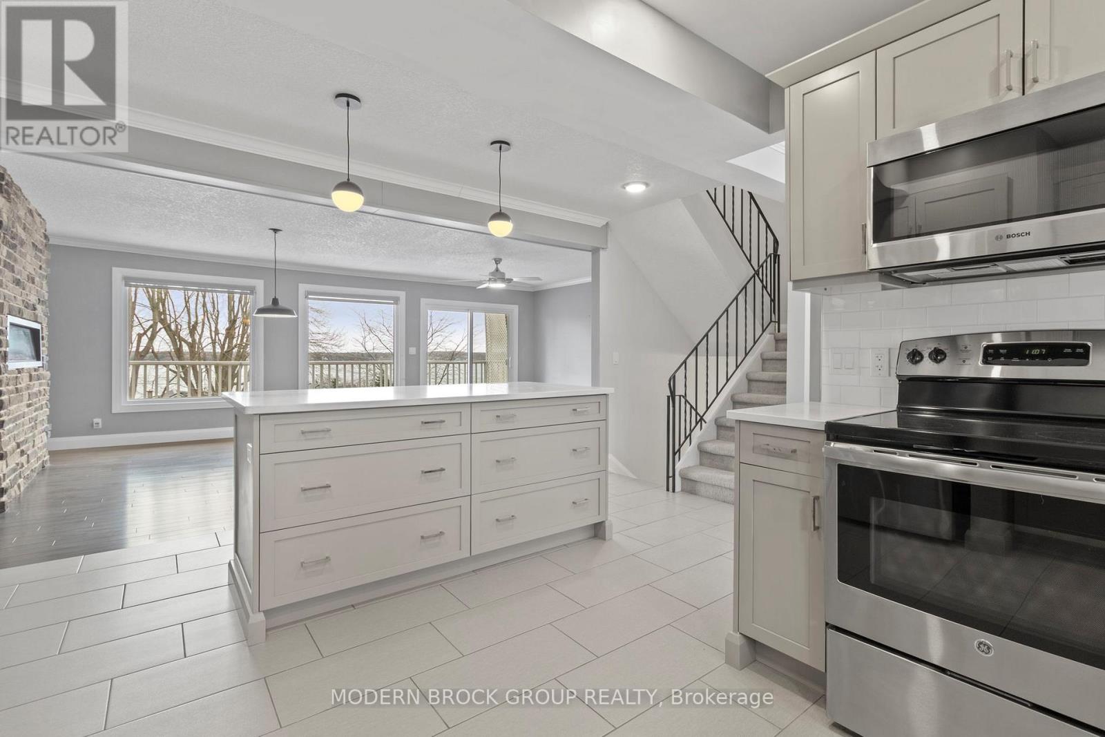 115 King Street E, Brockville, Ontario K6V 1B7 - Photo 26 - X12587688