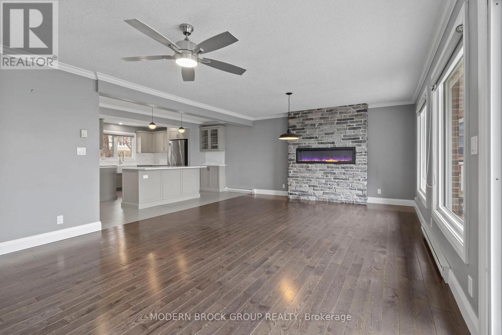 115 King Street E, Brockville, Ontario K6V 1B7 - Photo 31 - X12587688