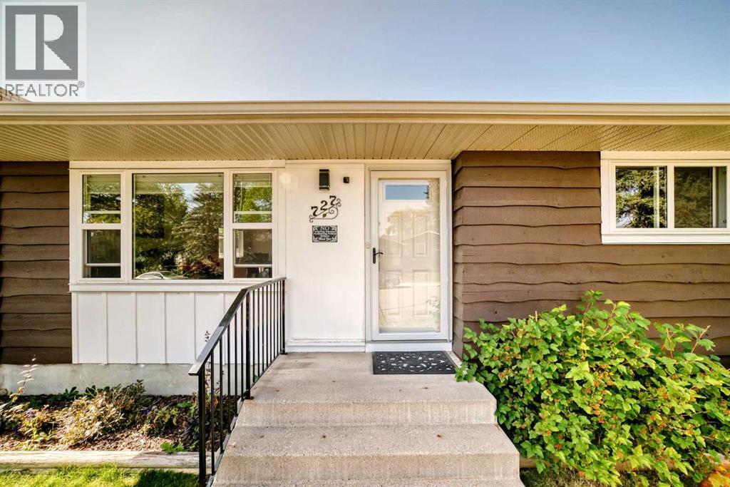 727 Macleay Road Ne, Calgary, Alberta  t2e 6c6 - Photo 3 - A2258210