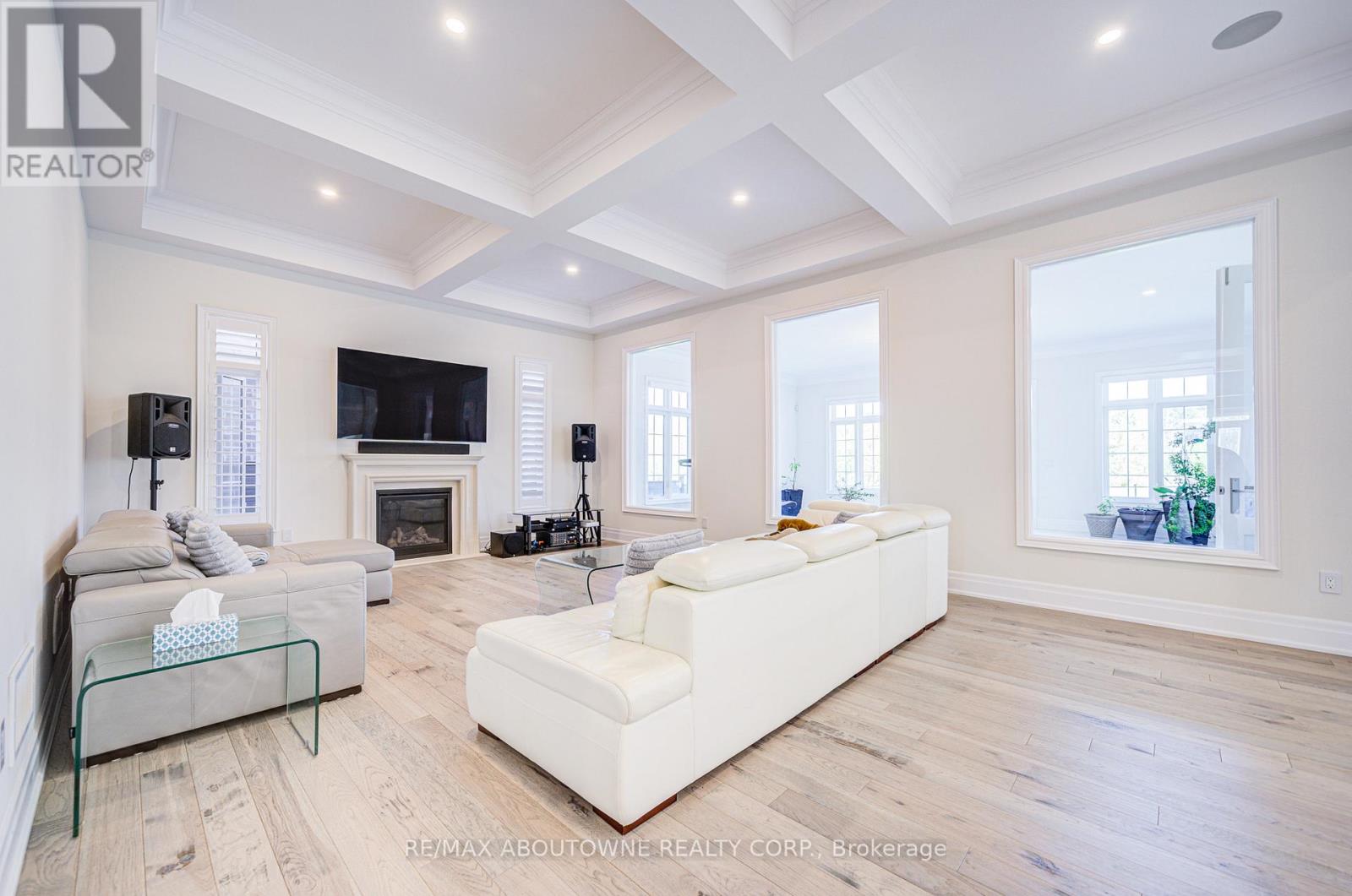 2359 Saw Whet Boulevard, Oakville, Ontario  L6M 5M8 - Photo 17 - W12311489