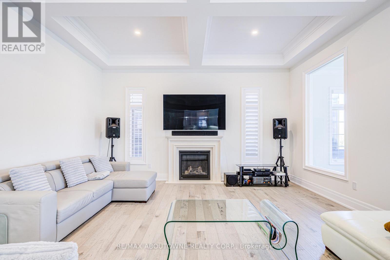 2359 Saw Whet Boulevard, Oakville, Ontario  L6M 5M8 - Photo 18 - W12311489