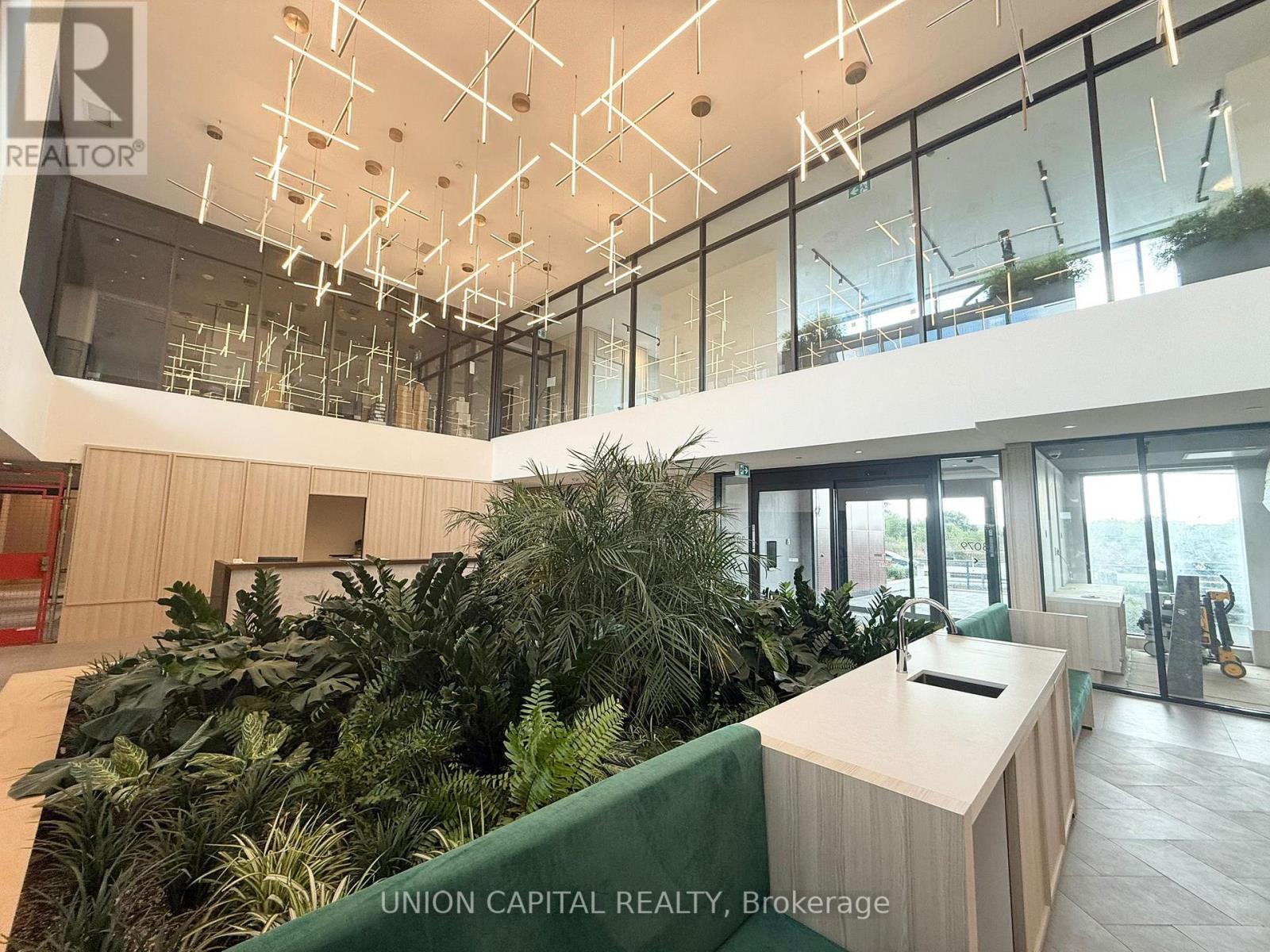 704 - 3071 Trafalgar Road, Oakville, Ontario L6H 8C6 - Photo 22 - W12494416