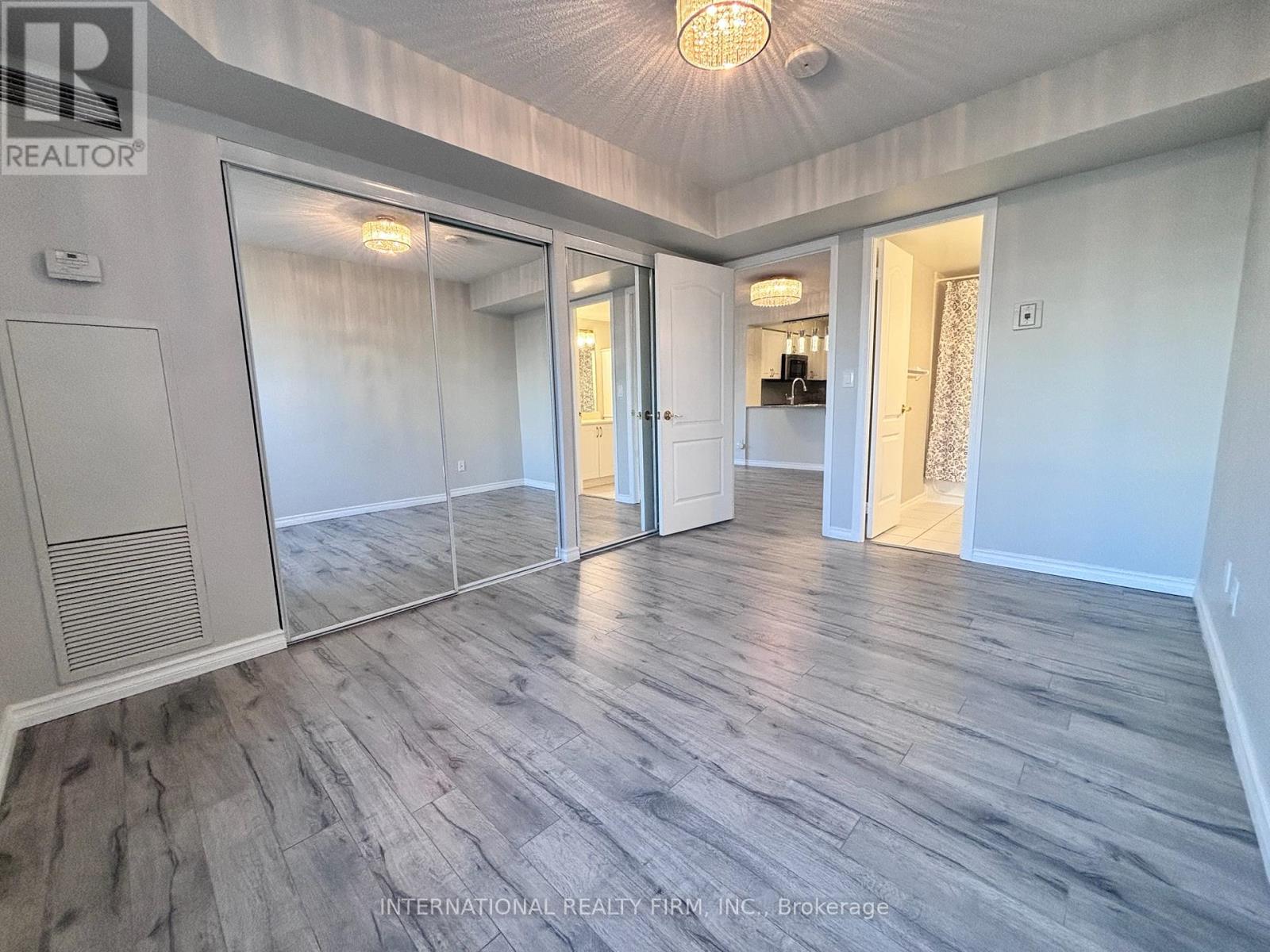 1511 - 4080 Living Arts Drive, Mississauga, Ontario L5B 4N3 - Photo 10 - W12587154