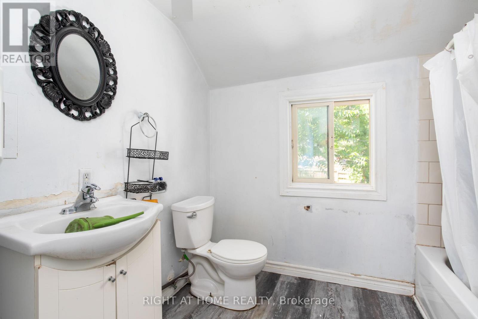 175-177 Wilson Street, Hamilton, Ontario L8R 1E3 - Photo 10 - X12586256