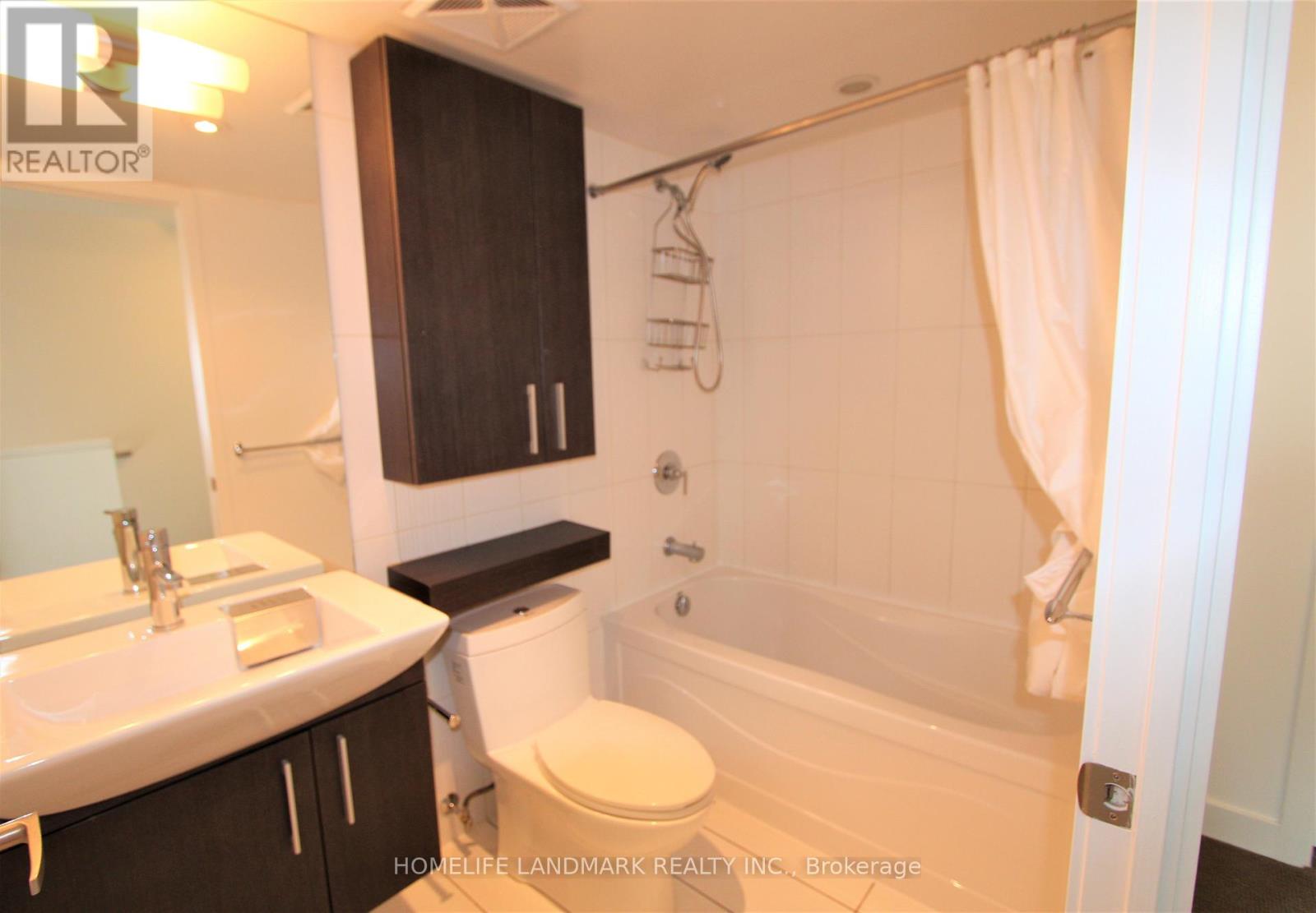 833 - 8 Telegram Mews, Toronto, Ontario M5V 3Z5 - Photo 16 - C12587654