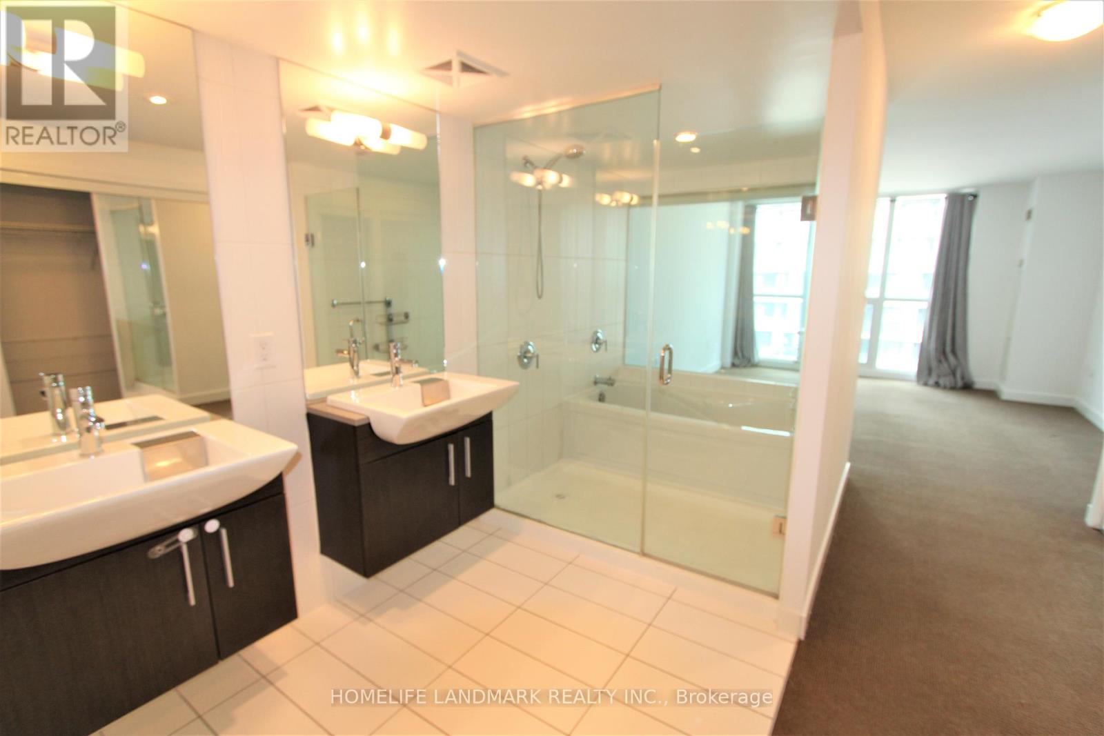 833 - 8 Telegram Mews, Toronto, Ontario M5V 3Z5 - Photo 19 - C12587654