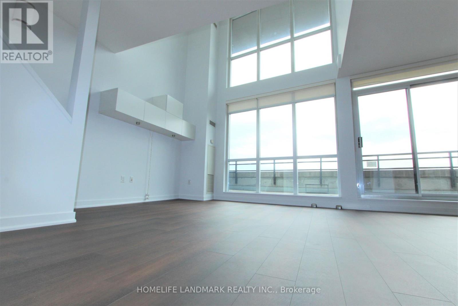 833 - 8 Telegram Mews, Toronto, Ontario M5V 3Z5 - Photo 5 - C12587654