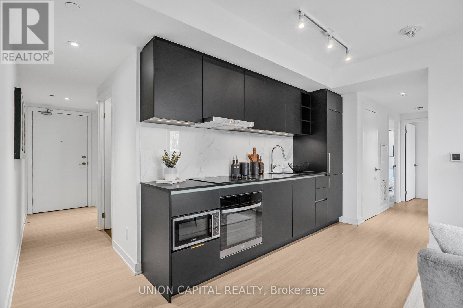 1509 - 8 Wellesley Street W, Toronto, Ontario M4Y 0J5 - Photo 9 - C12587702