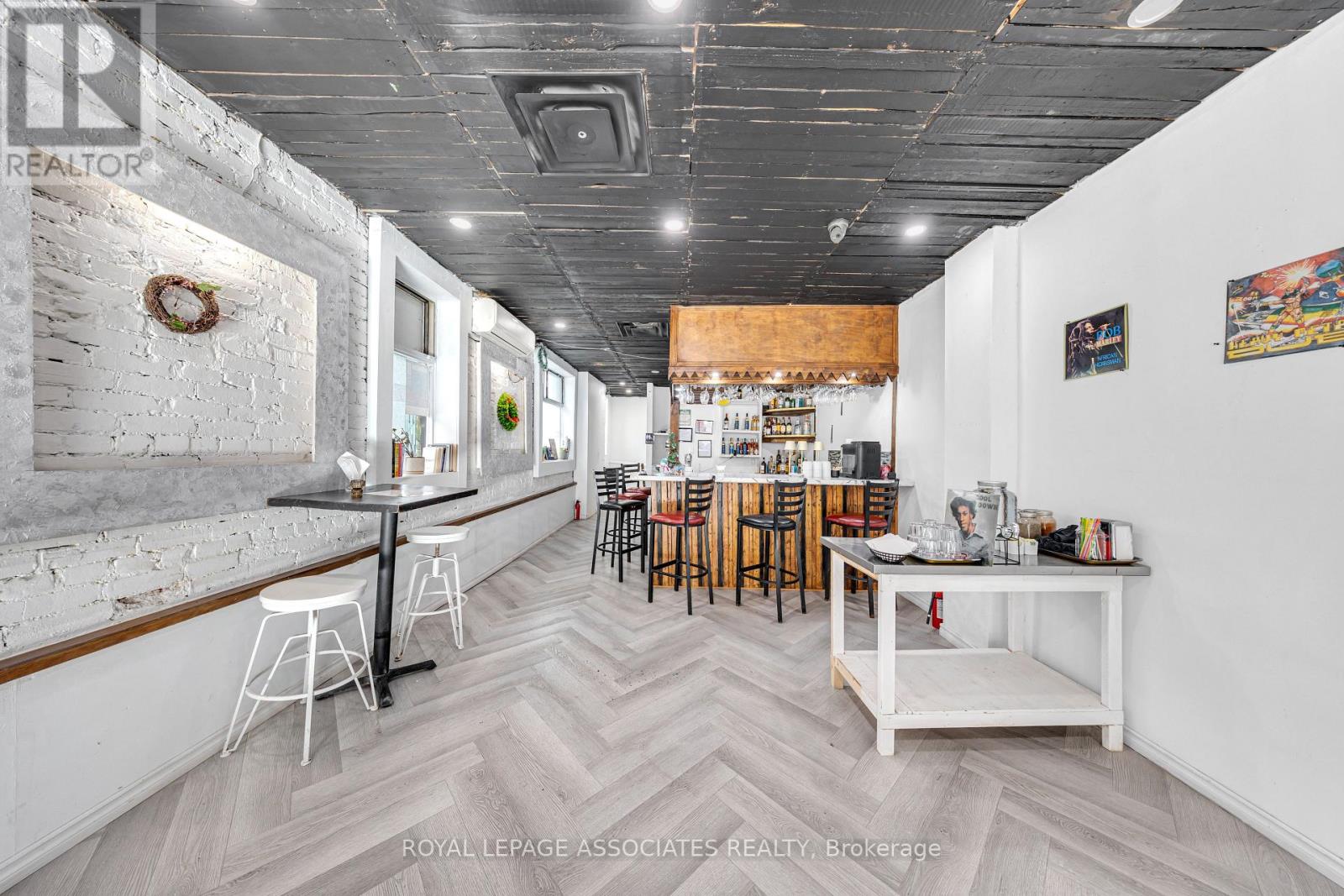 1532 Dundas Street W, Toronto, Ontario M6K 1T5 - Photo 4 - C12587712