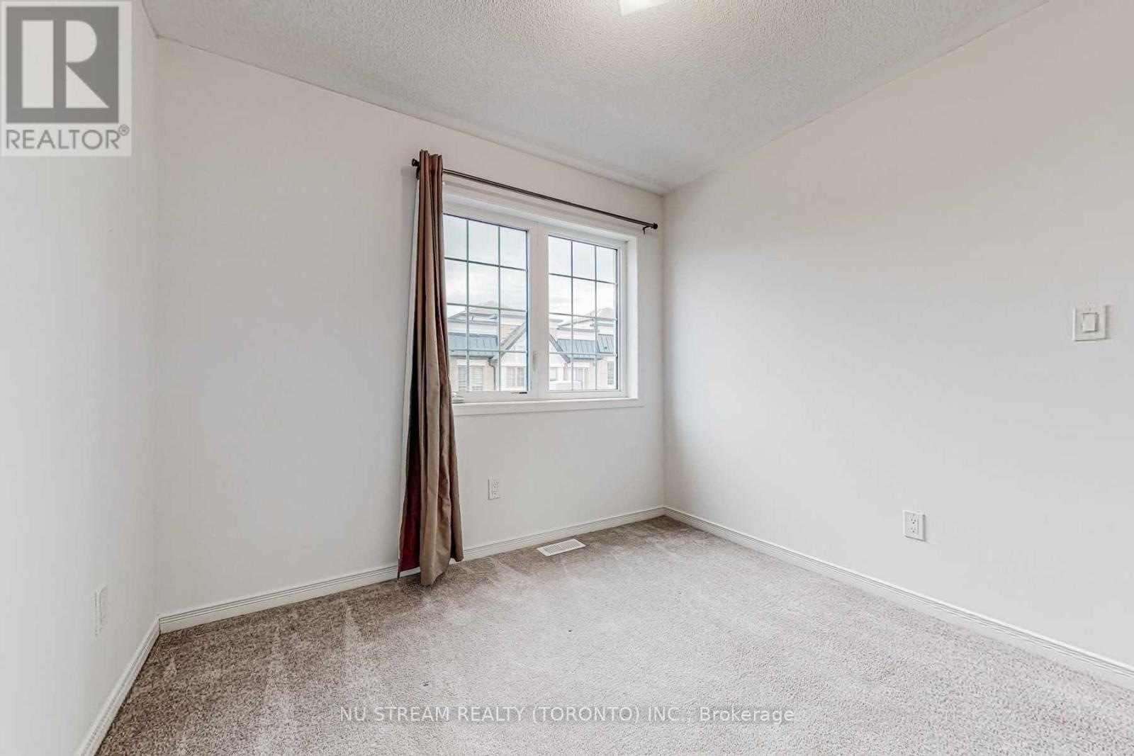 2 Sidaway Lane, Ajax, Ontario L1T 0P4 - Photo 8 - E12587660