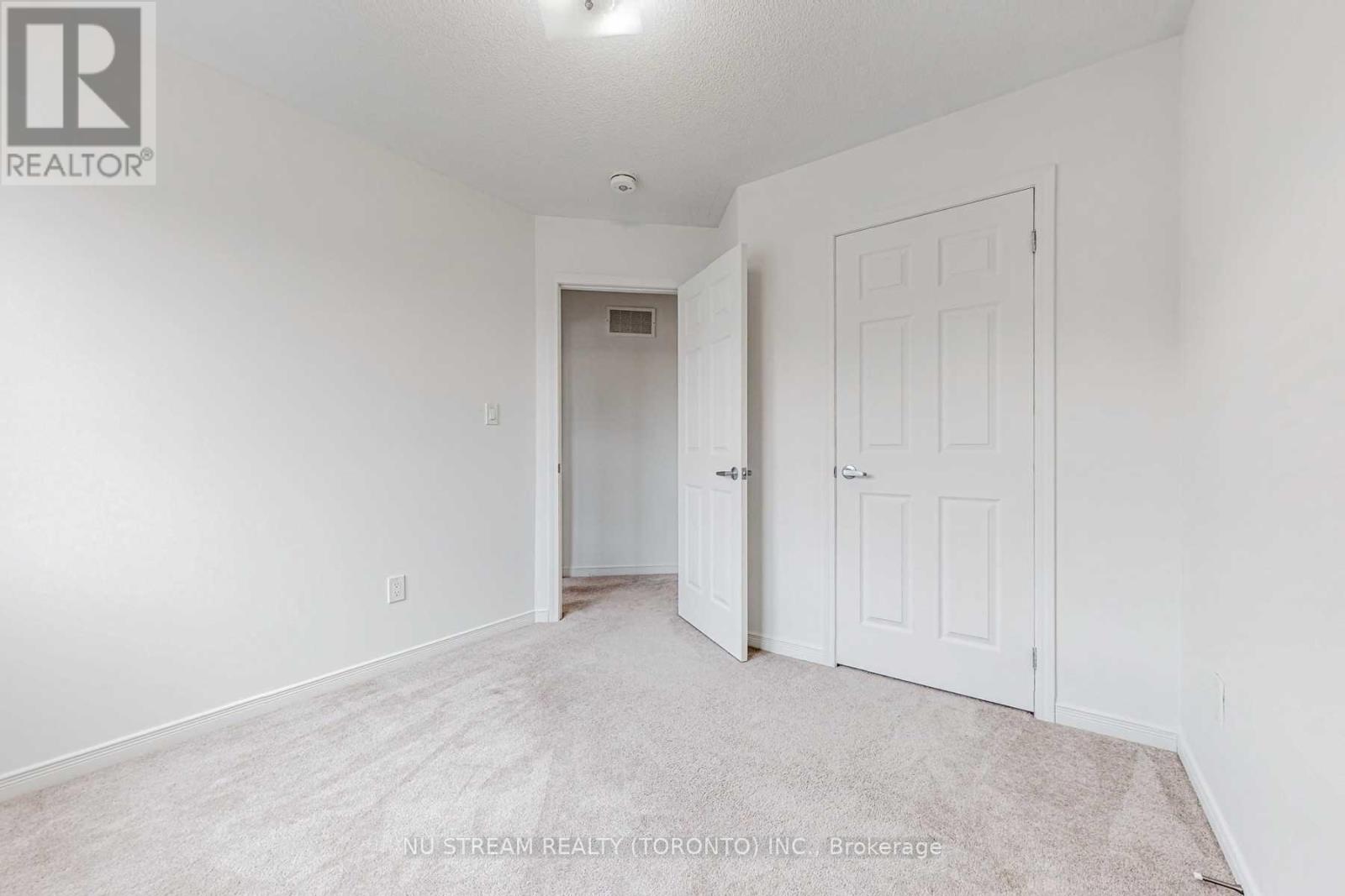 2 Sidaway Lane, Ajax, Ontario L1T 0P4 - Photo 9 - E12587660