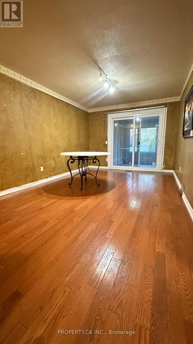 162 Merkley Square, Toronto, Ontario M1G 2Y8 - Photo 6 - E12587722