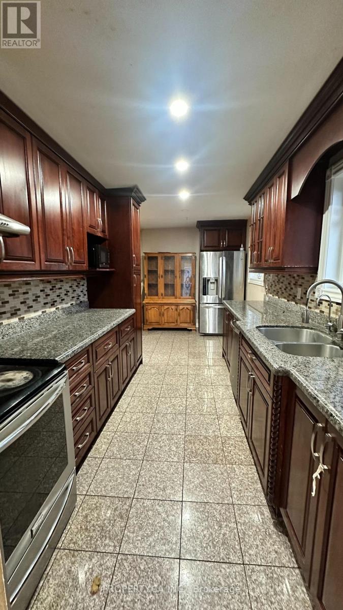 162 Merkley Square, Toronto, Ontario M1G 2Y8 - Photo 8 - E12587722