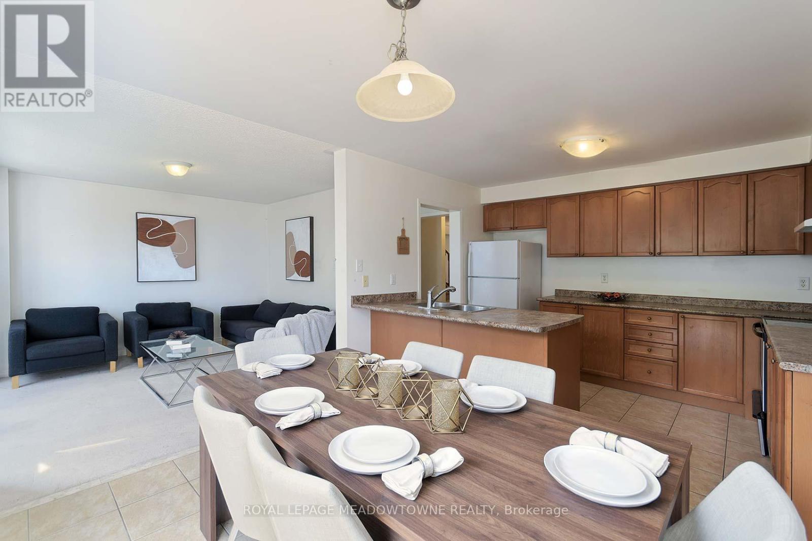 28 Norland Circle, Oshawa, Ontario L1L 0A6 - Photo 14 - E12587728