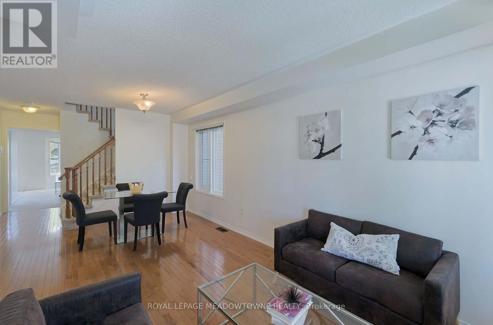 28 Norland Circle, Oshawa, Ontario L1L 0A6 - Photo 17 - E12587728