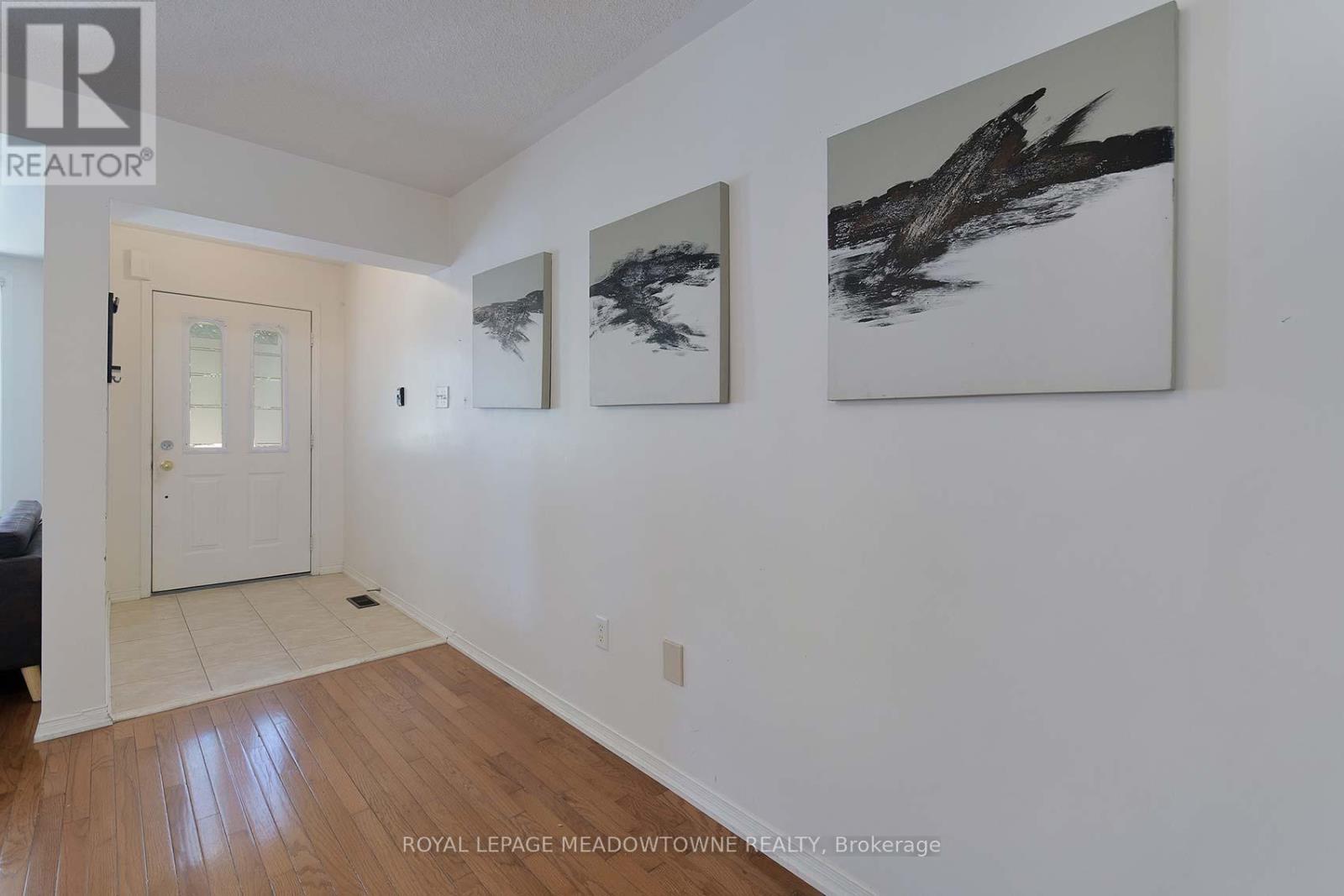 28 Norland Circle, Oshawa, Ontario L1L 0A6 - Photo 6 - E12587728